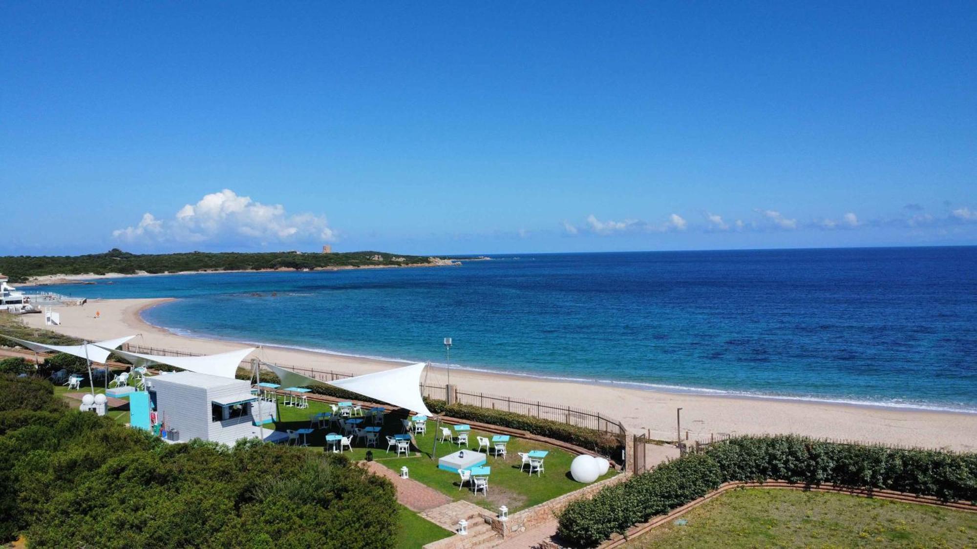 Camping Village Baia Blu La Tortuga Aglientu Bagian luar foto